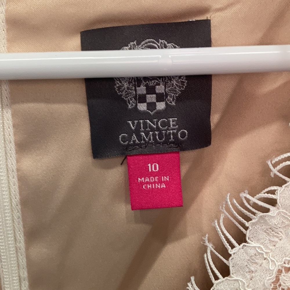 NWT lace nude sheath dress!! Very flattering! - Picture 2 of 5